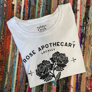 Schitts Creek White Rose Apothecary T-shirt size medium